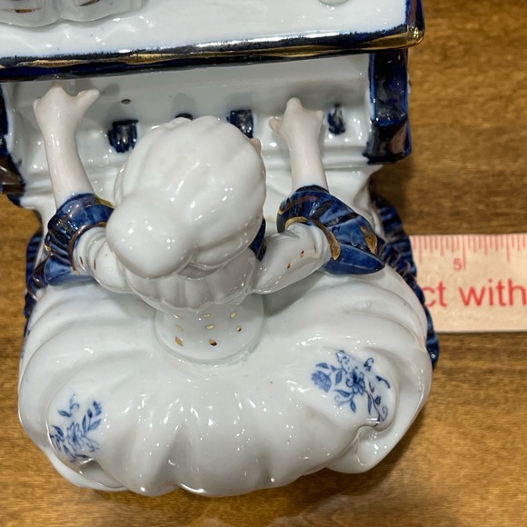 Vintage Porcelain Victorian Lady Playing
Piano Figurine - Picture 10 of 13